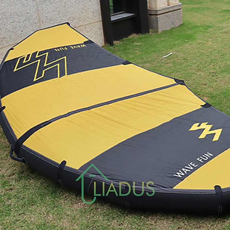 

Inflatable Hydrofoil Surfboard Wind Wing Kite Unpowered Gliding Stand up Water Sport Surfing Board Handheld Upright Kite