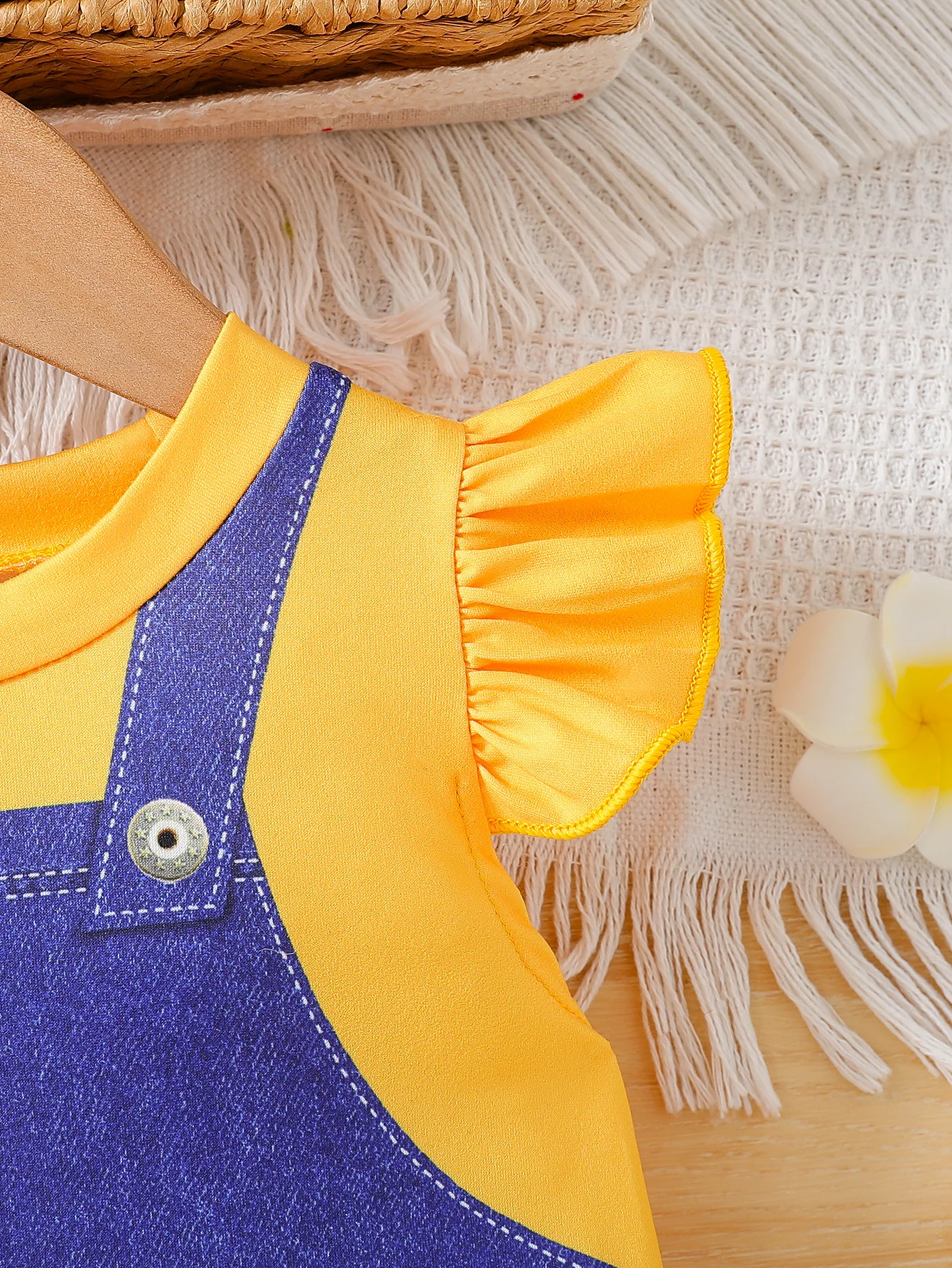 طفلة لطيف الصيف قطعة واحدة وهمية قطعتين حزام الكرتون النحل زهرة تقليد فستان رعاة البقر