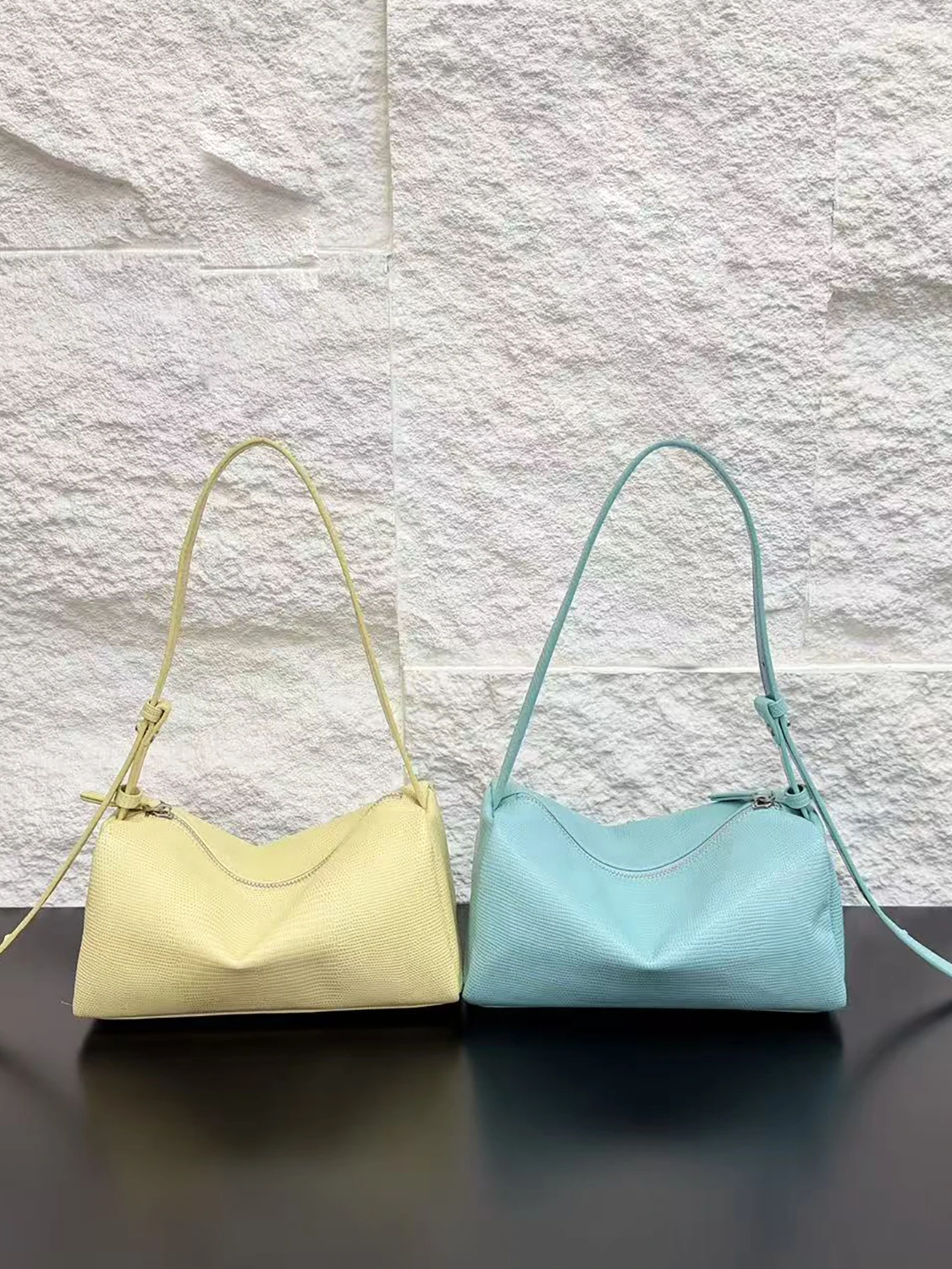 Top Layer Cowhide Lizard Pattern Toast Bag Bowling Bag Women's New 2026 Spring Single Shoulder Slant Cross Bag Casual Simple ...