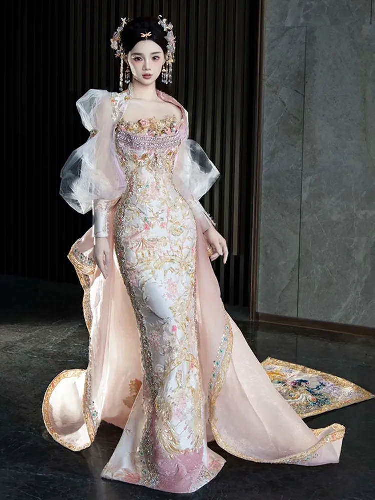 

New Chinese-style wedding dress engagement gown toasting dragon and phoenix