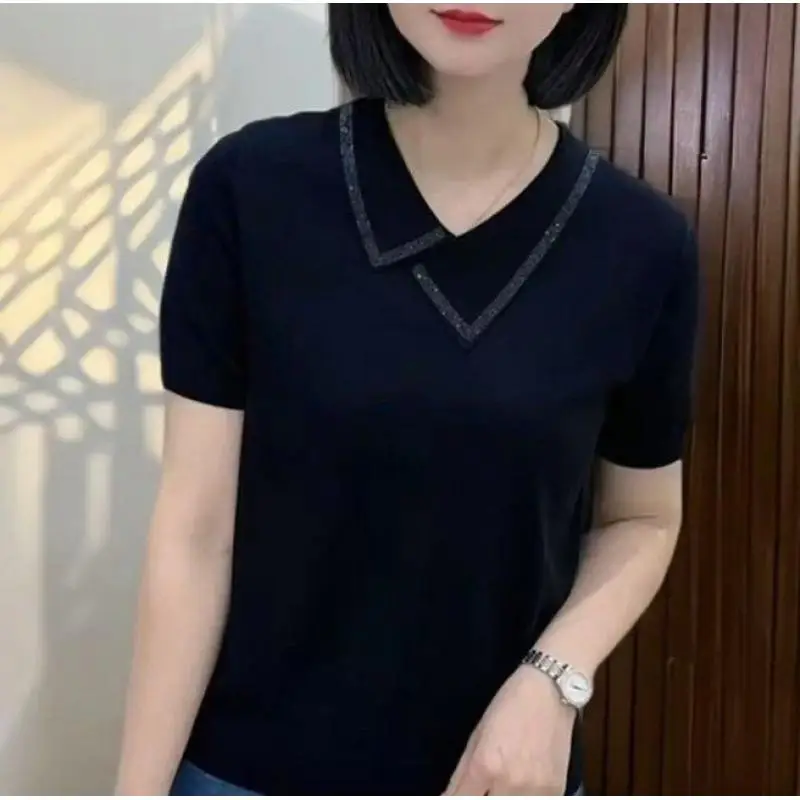المألوف المرأة التلبيب الرقبة قميص الخامس الرقبة قصيرة الأكمام تي شيرت نمط غير رسمي الشيخوخة الحد الصيف وصول جديد