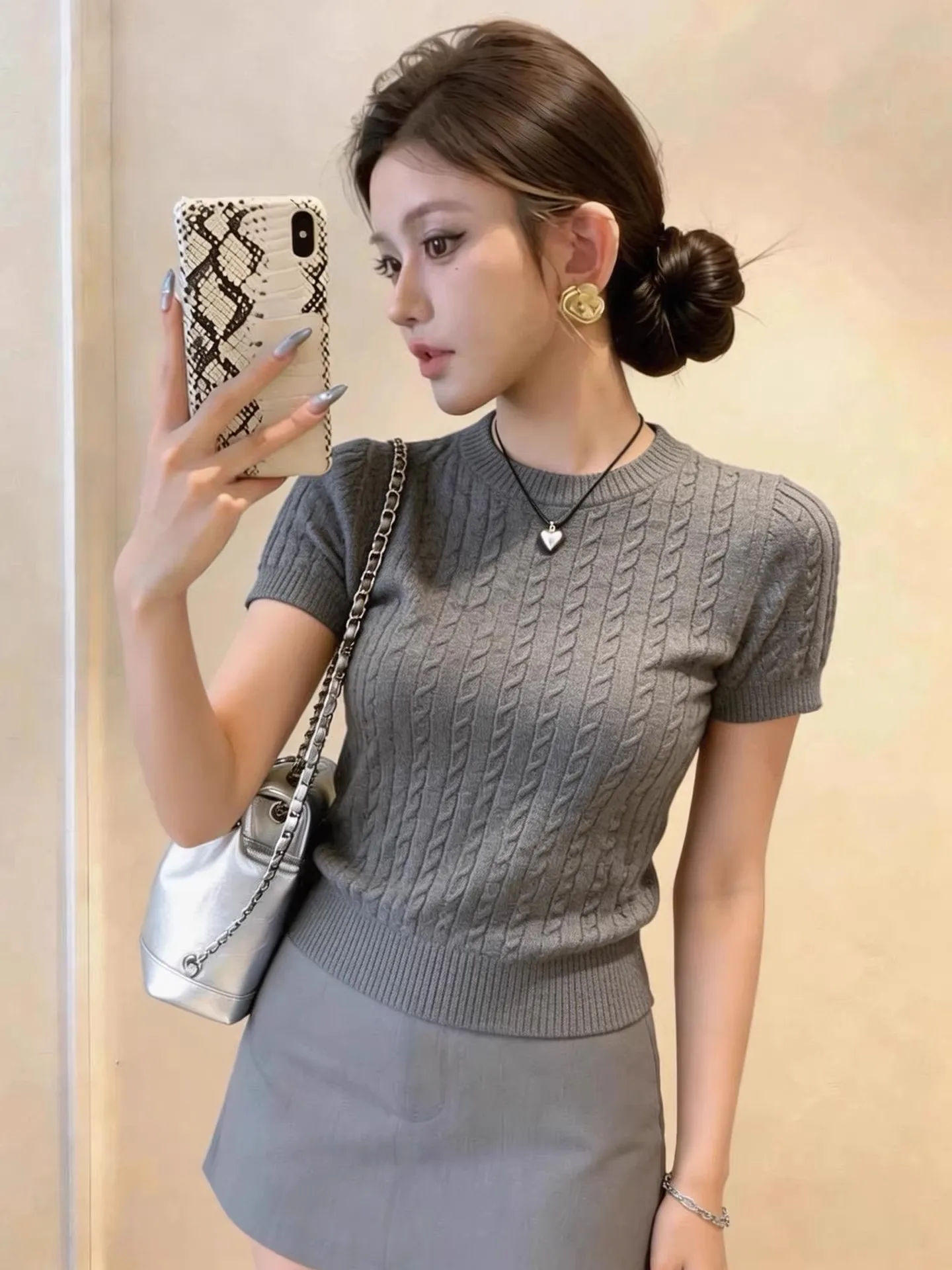 

Summer Thin Knitted Short Sleeve round Neck Twisted T-Shirt Women's Fashion Versatile Soft Knitwear Simple Style Basic Top