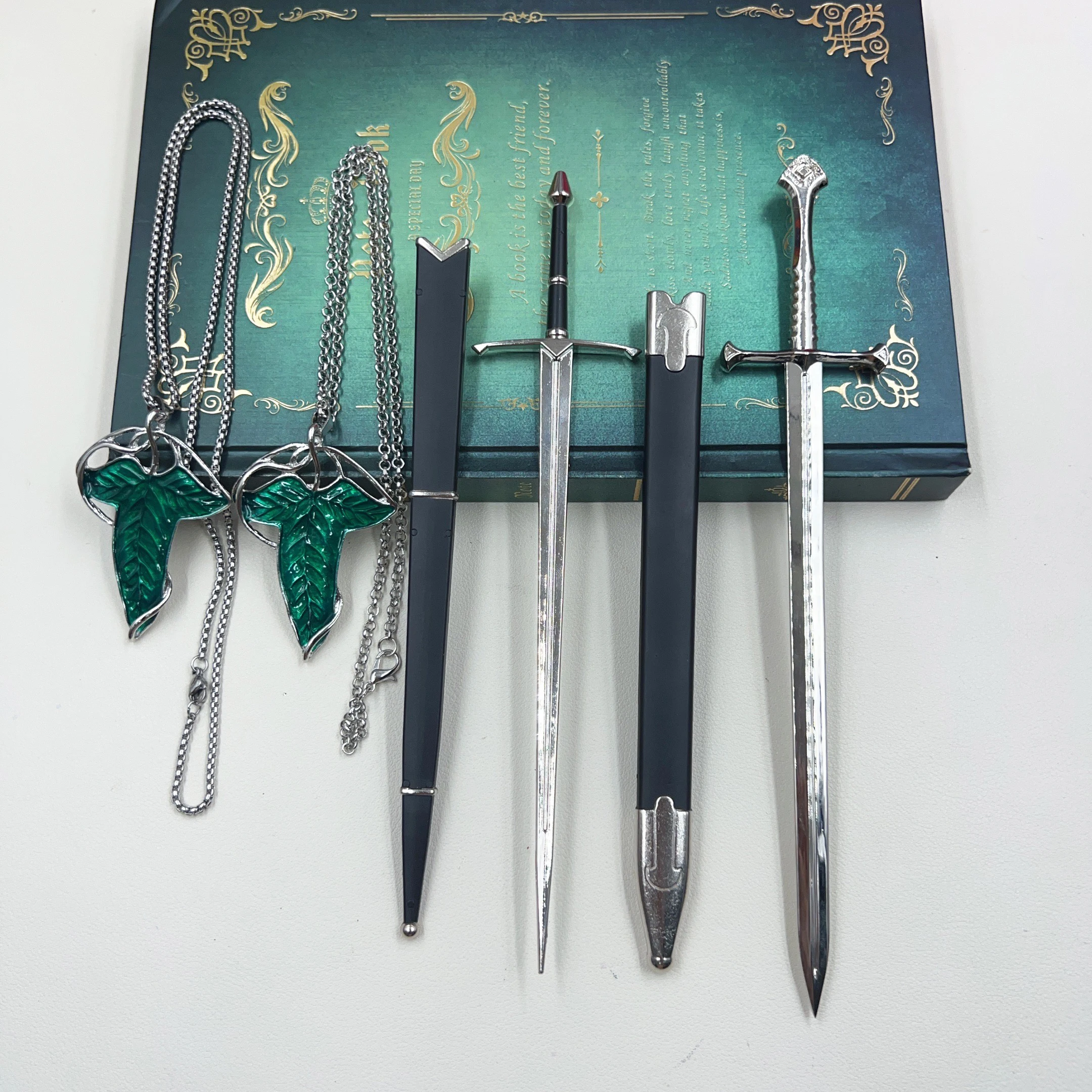 22 سنتيمتر سيف Narsil المفاتيح مجموعة LoTR الهوبيتس الفيلم الأجهزة الطرفية القرون الوسطى البهجة غاندالف ميثراندير السيف نماذج اللعب #2