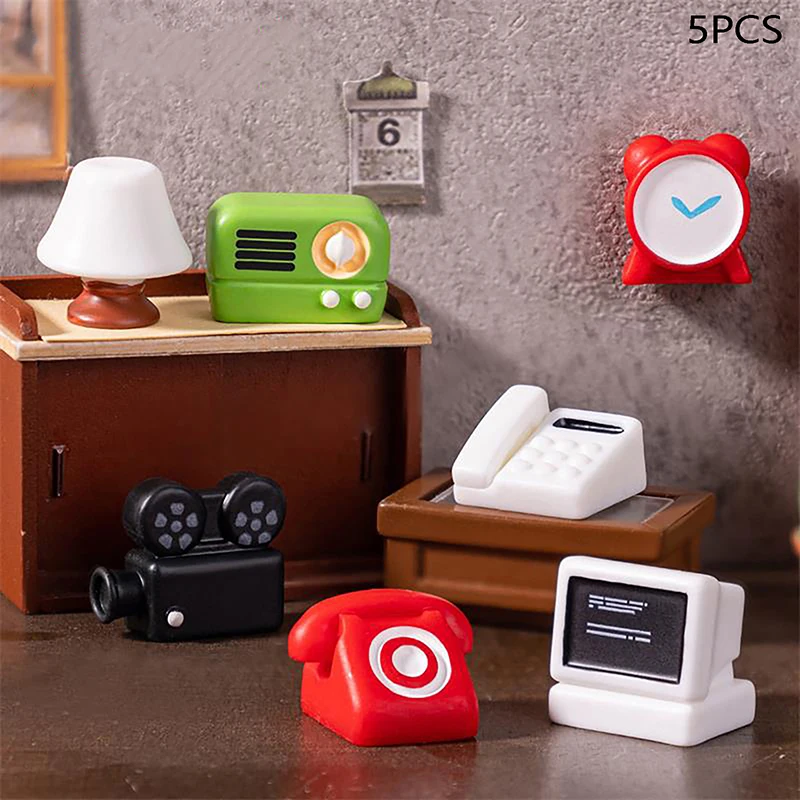 5PCS Dollhouse Cute Landline Radio Retro Items Micro Landscape Ornaments Home Desktop Decor Toys DIY Kids Gifts Accessories
