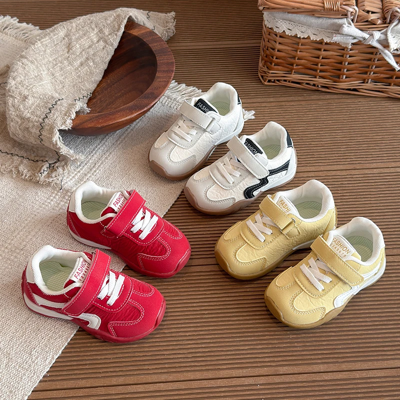 Kleinkind-Sneaker für Mädchen, Kinder-Freizeitschuhe mit Klettverschluss, weiche Sohle, Klettverschluss-Laufschuhe für kleine Mädchen, Rot/Weiß/Gelb – Detail 2