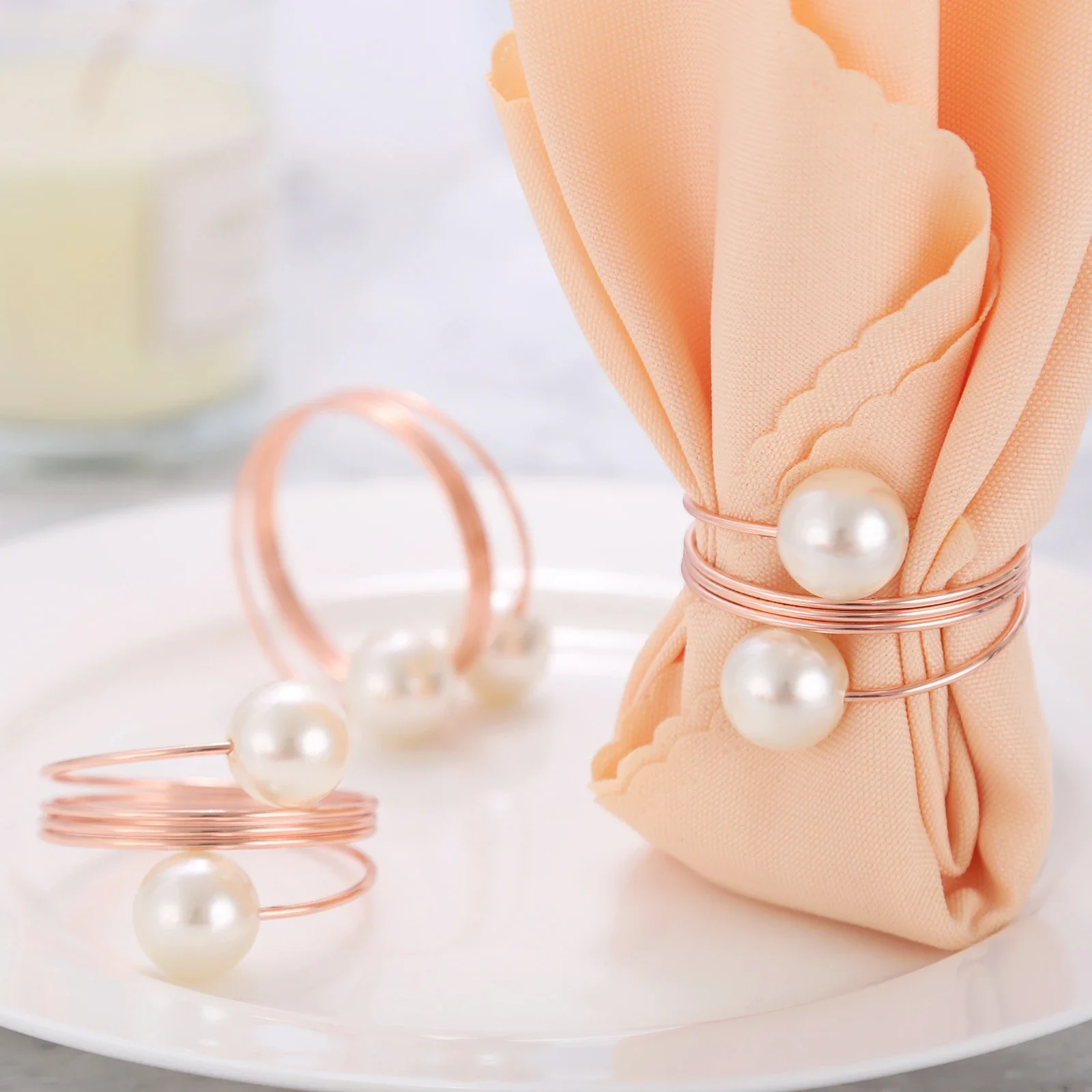 6Pcs RoseGold Pearl Napkin Rings Metal Napkin Holder Buckle for Christmas Wedding Banquet Birthday Party Dinner Table Decoration