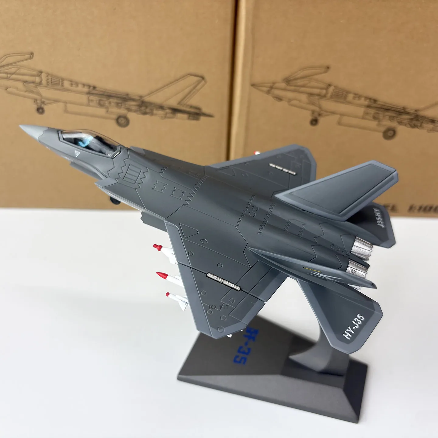 Diecast Scale 1:100 Chinese Air Force J35 J-35 Fighter Aircraft Model Alloy Simulation Carrier-based Aircraft Metal Decoration