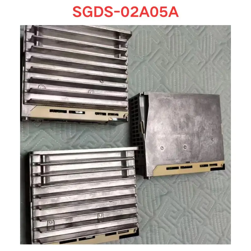 Used OEM disassembled parts SGDS-02A05A Servo driver Functional test OK