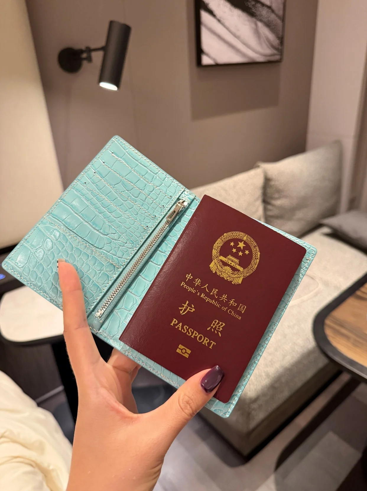 blue-crocodile-pattern-leather-passport-holder-card-bag-two-in-one-travel-passport-bag-genuine-leather-function-small-bag