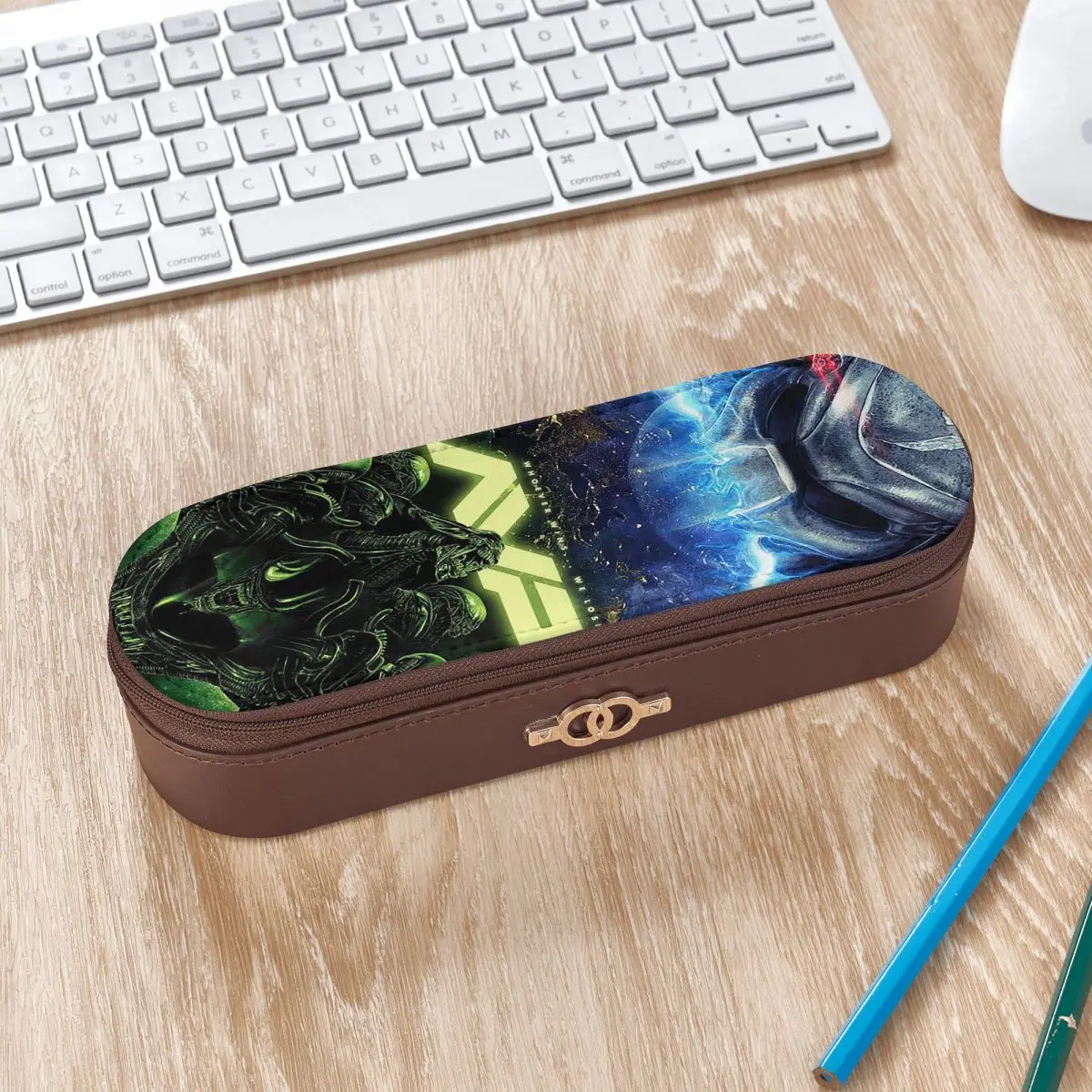 Alien Vs Predator – trousse à  - Office Supply Vs Stationery avis et prix
