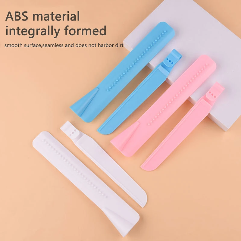 

Adjustable Cake Scraper Surface Smoothing Device Edge Decorating Plastic Cake Cream Scraper Icing Rotating Cake Cutting Tools