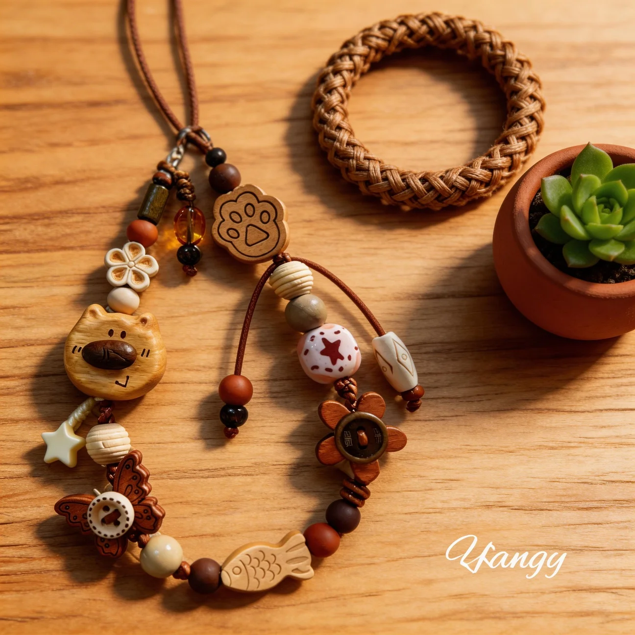 

Handmade Wooden Animal Phone Strap Mori Kei Aesthetic Bear Fish Cat Paw Beaded Lanyard Vintage Bag Charm