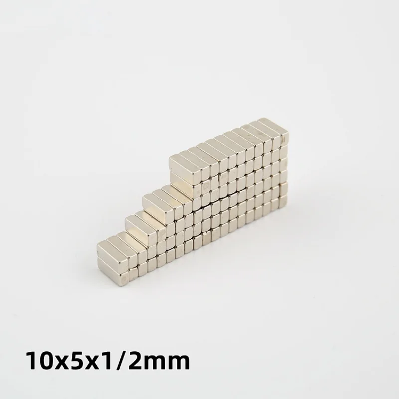10x5x1/2mm Square magnets can be widely used for refrigerators, office document fixation and DIY 10x5x1/2mm