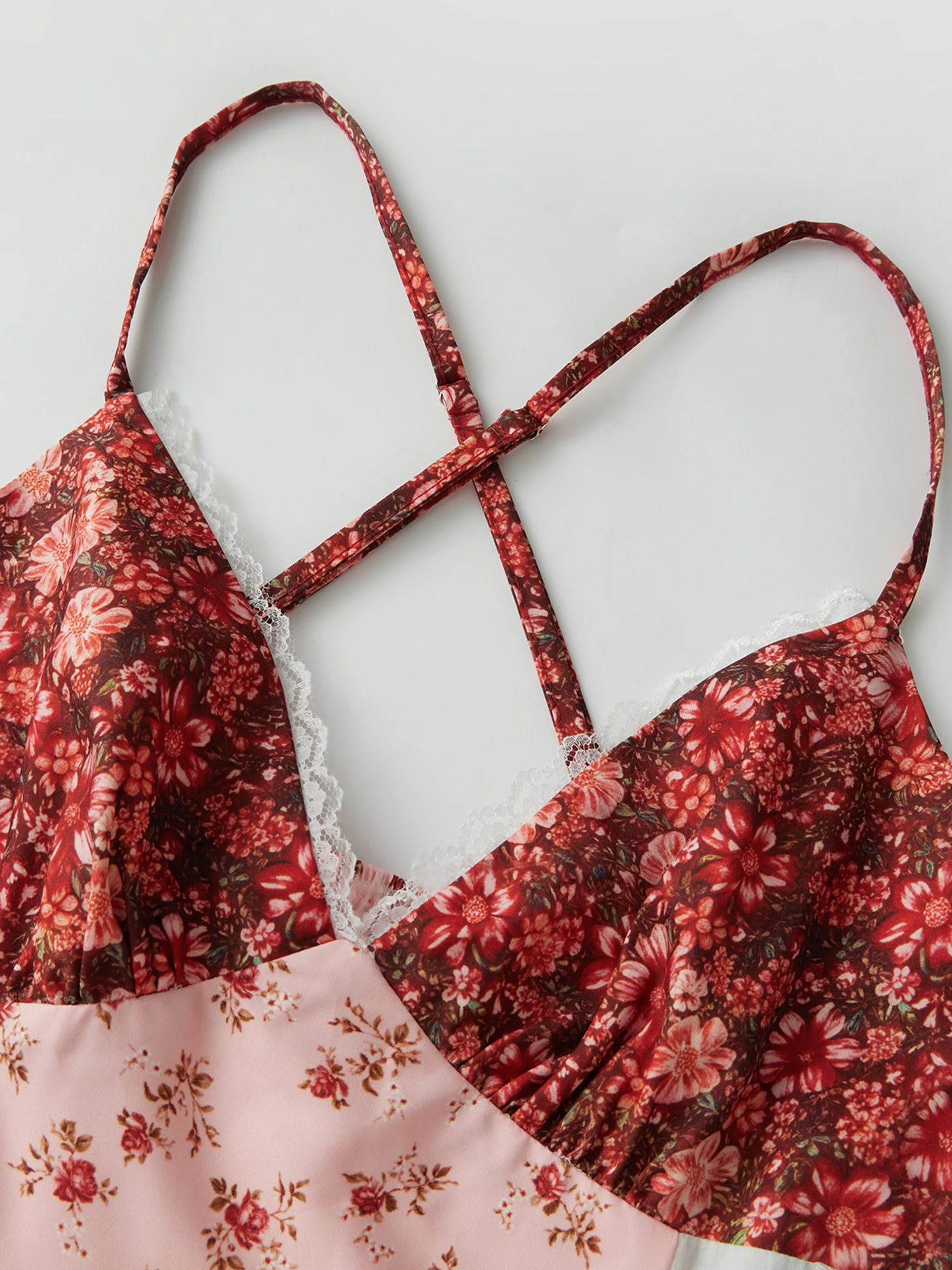 Langes Kleid mit Blumen-Patchwork für Damen, Sommer, rückenfrei, Spaghettiträger, ärmellos, A-Linien-Kleid