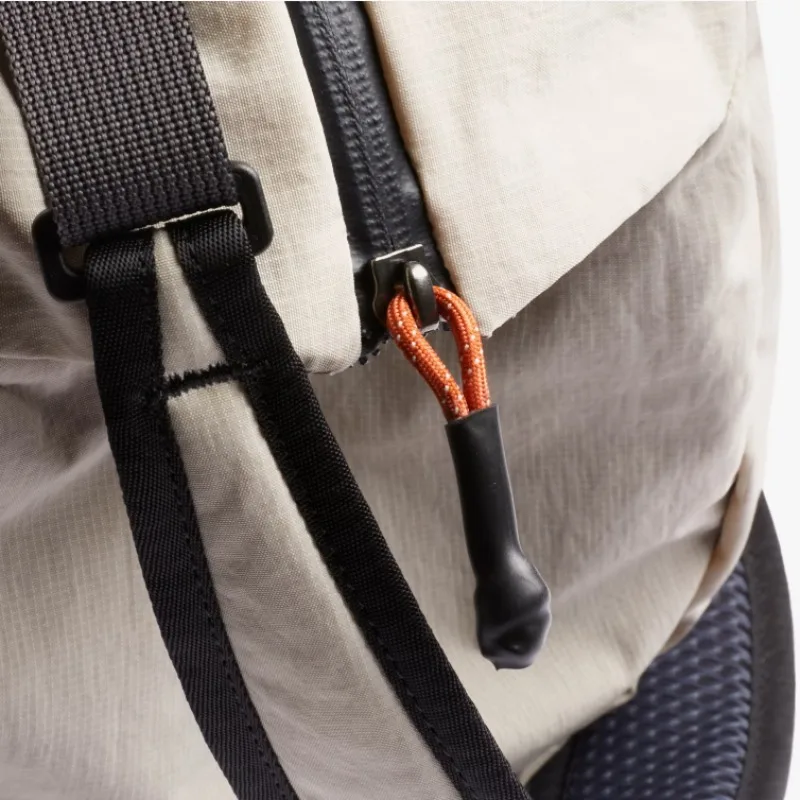حقيبة لياقة خفيفة الوزن من Lite Duffel سعة 30 لتر للسفر في الهواء الطلق حقيبة كروس للرجال والنساء هدية تخزين رياضية
