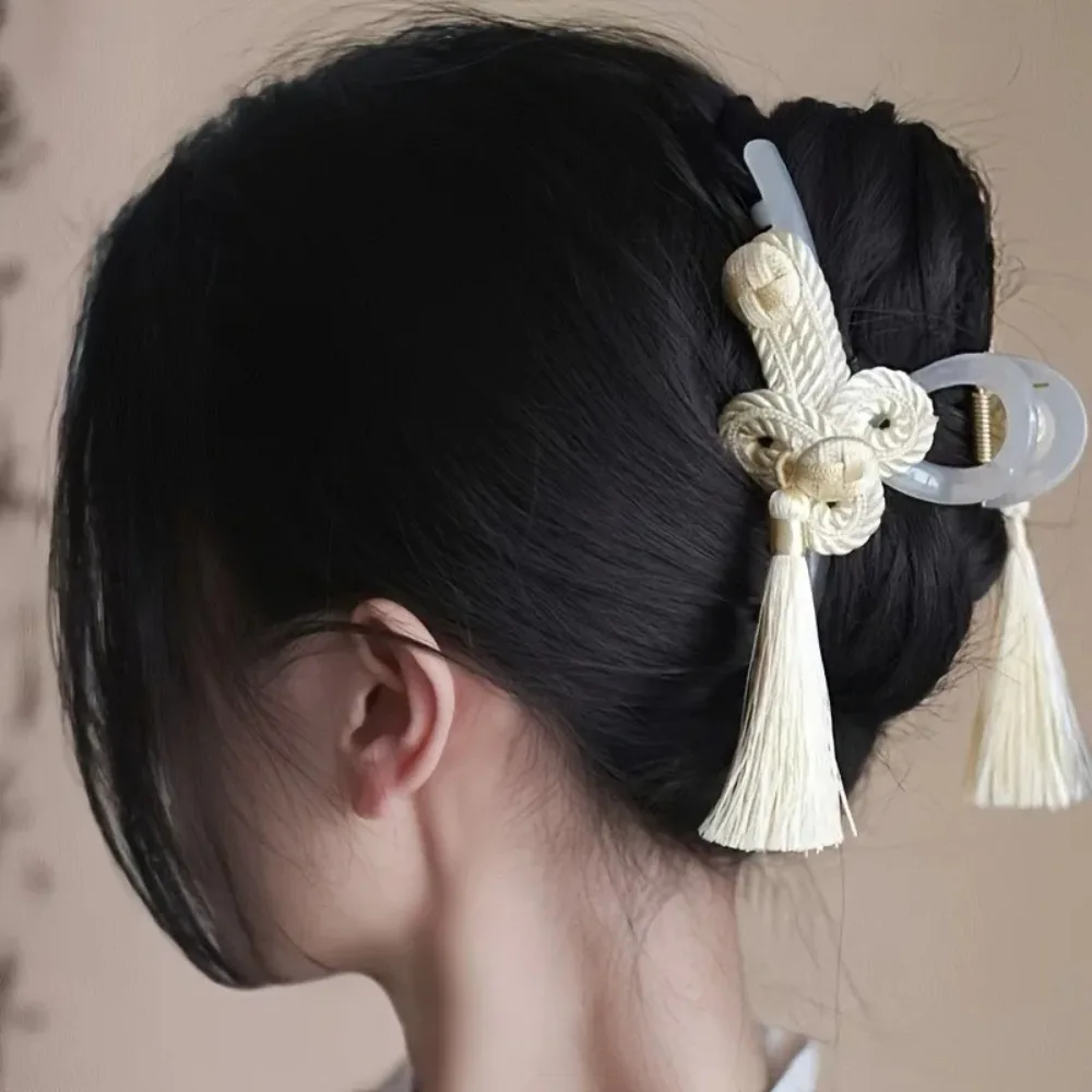 Ancient Style Chinese Style Hair Clips Acrylic Dignified Hand Woven Tassel Clip Elegant Hair Grasps