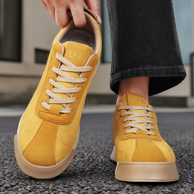 

The 2025 Men's autumn new style is sporty, fashionable, anti-slip, outdoor, casual, comfortable, breathable, anti-slip and wear-