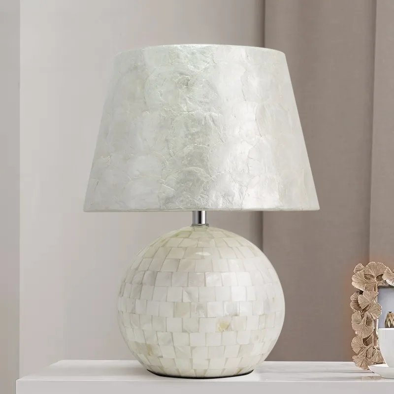 Living room bedroom bedside lamp, bed and breakfast study art desk lamp