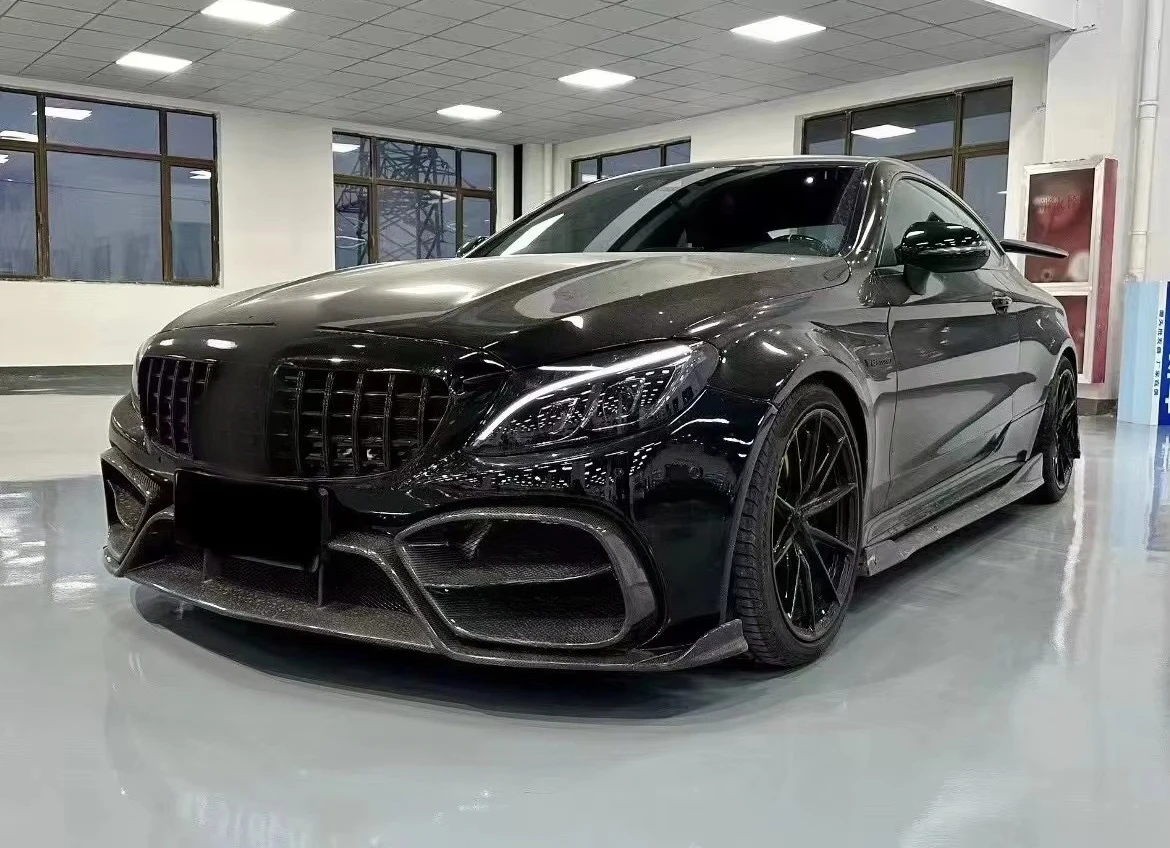 KXY High Quality Half Carbon Fiber Front Bumper for  W205 C200 C260 C43 C63  Sedan