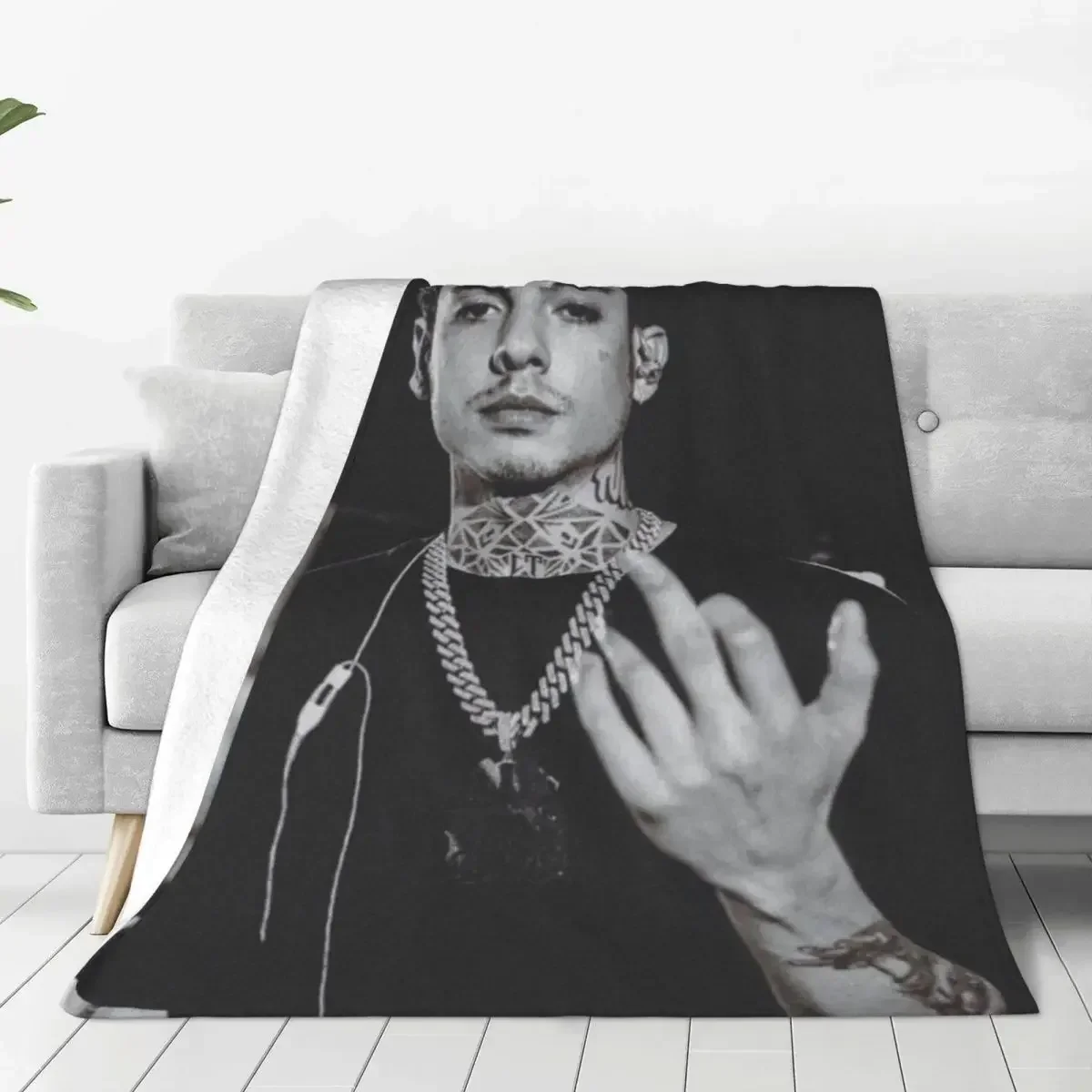 

N-Natanael Canos Flannel Blanket Quality Super Soft Music Singer Throw Blanket Spring Camping Chair Sofa Bed Graphic Bedspread