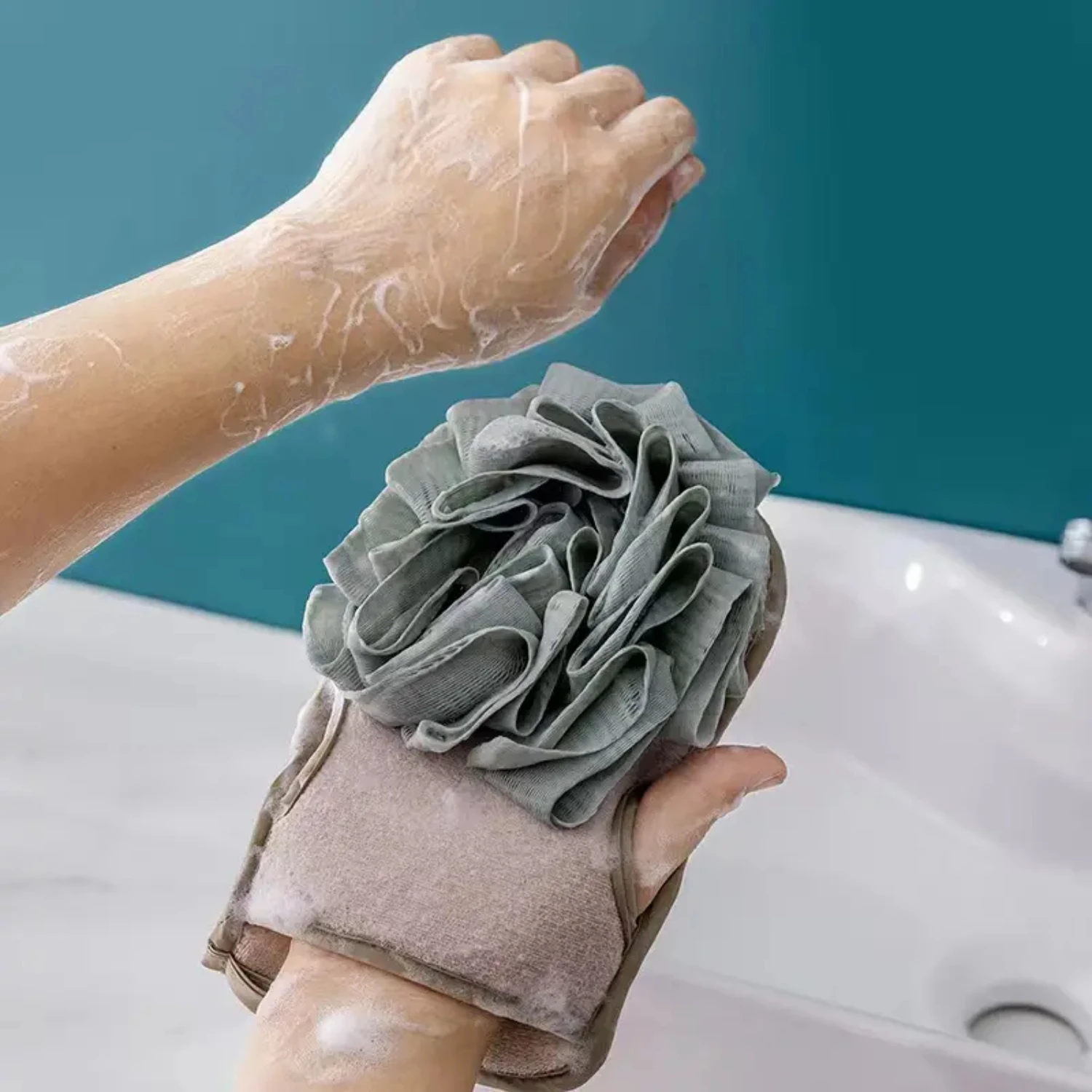 Exquisitos guantes de baño de 1 pieza para una experiencia exfoliante lujosa |   Guante limpiador corporal suave y suave |   Manoplas de baño premium f