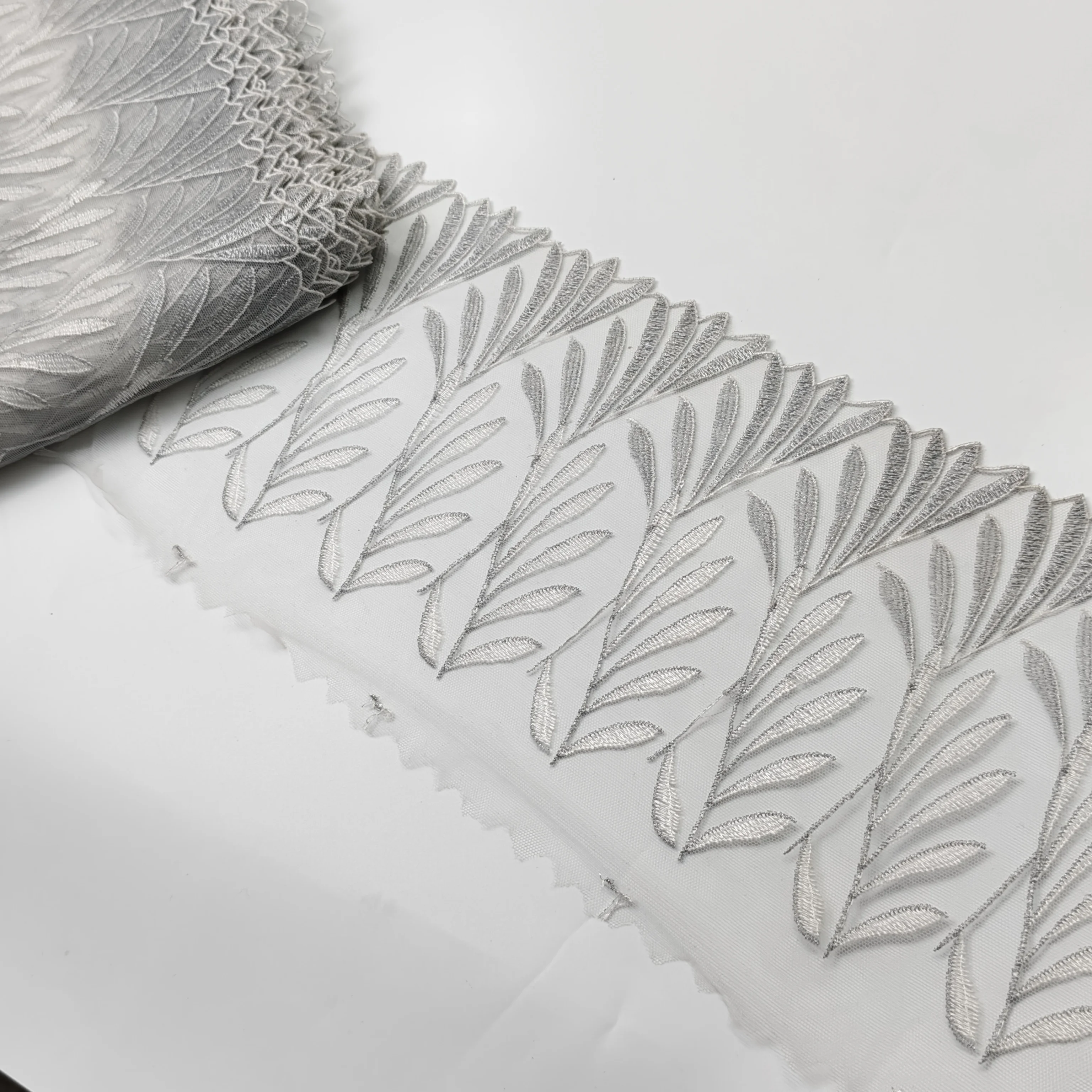 glittering-gold-bright-thread-leaf-embroidery-lace-diy-handmade-accessories-wide-19cm