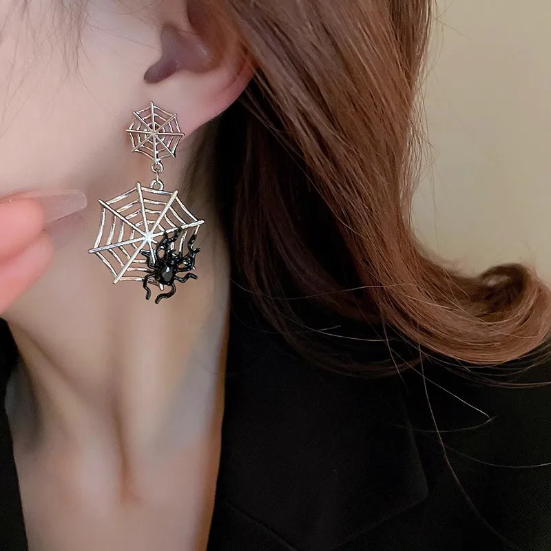Sexy Goth Spider Earring Exaggerated Grid Women\'s Earrings Advanced Temperament Ear Jewelry Earnails Wholesale