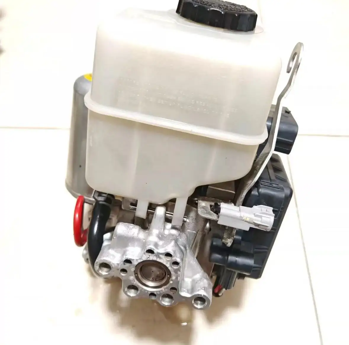 Bomba ABS TLF 8954160190 89541-60190 8954160191 89541-60191 8954160390 89541-60390 8954160391 Cilindro de freio para Land Cruiser