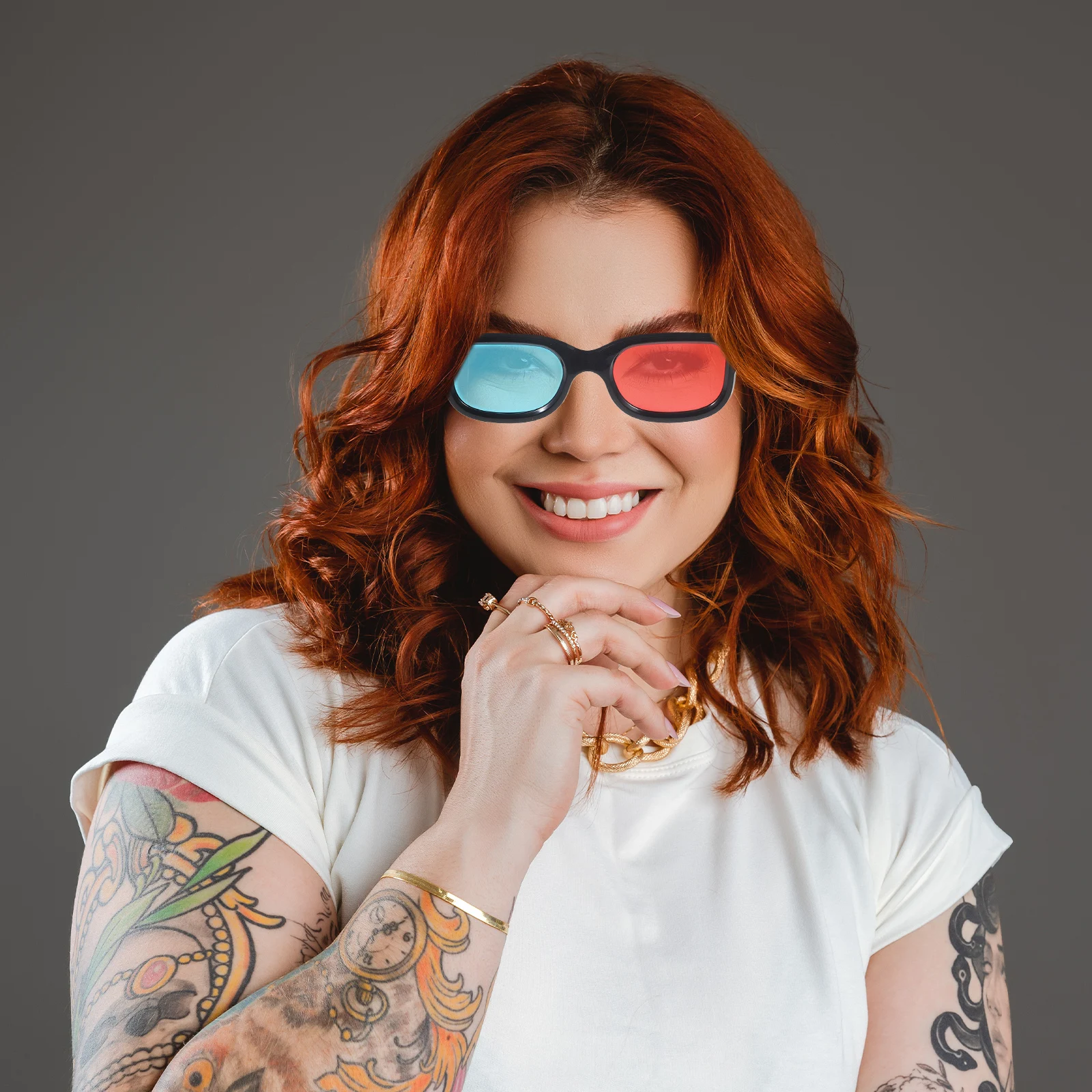 

4pcs 3D Glasses Red Blue Plastic Lightweight Comfortable Movie Watching Eyewear for Projector Use