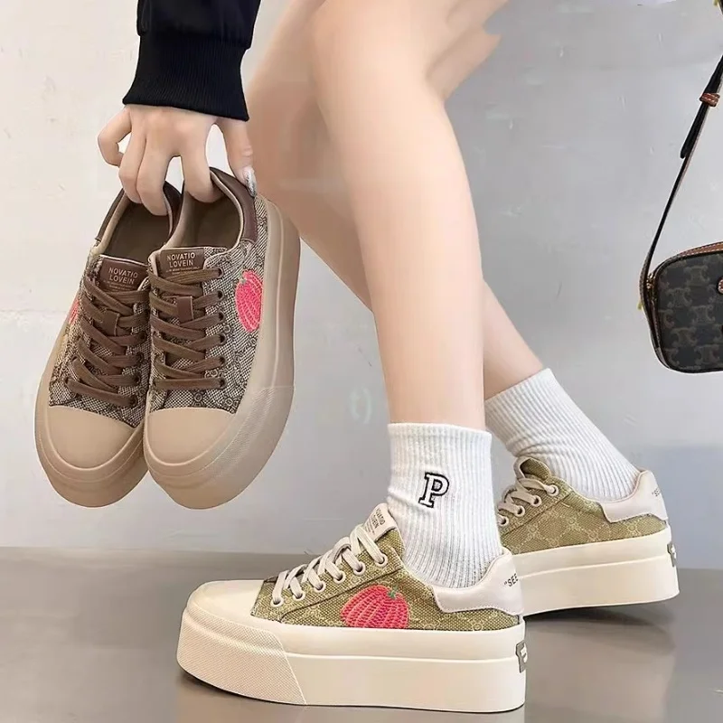 

2025 New Women's Casual oes Thi Bot Canvas Top Leather Strapped Leisure Bear Footwear Faionable Spor Low Cut