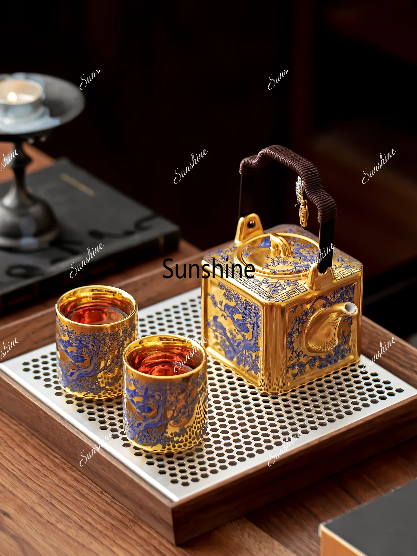 One pot and two cups of kung fu tea set to give gifts to elders, leaders and teachers