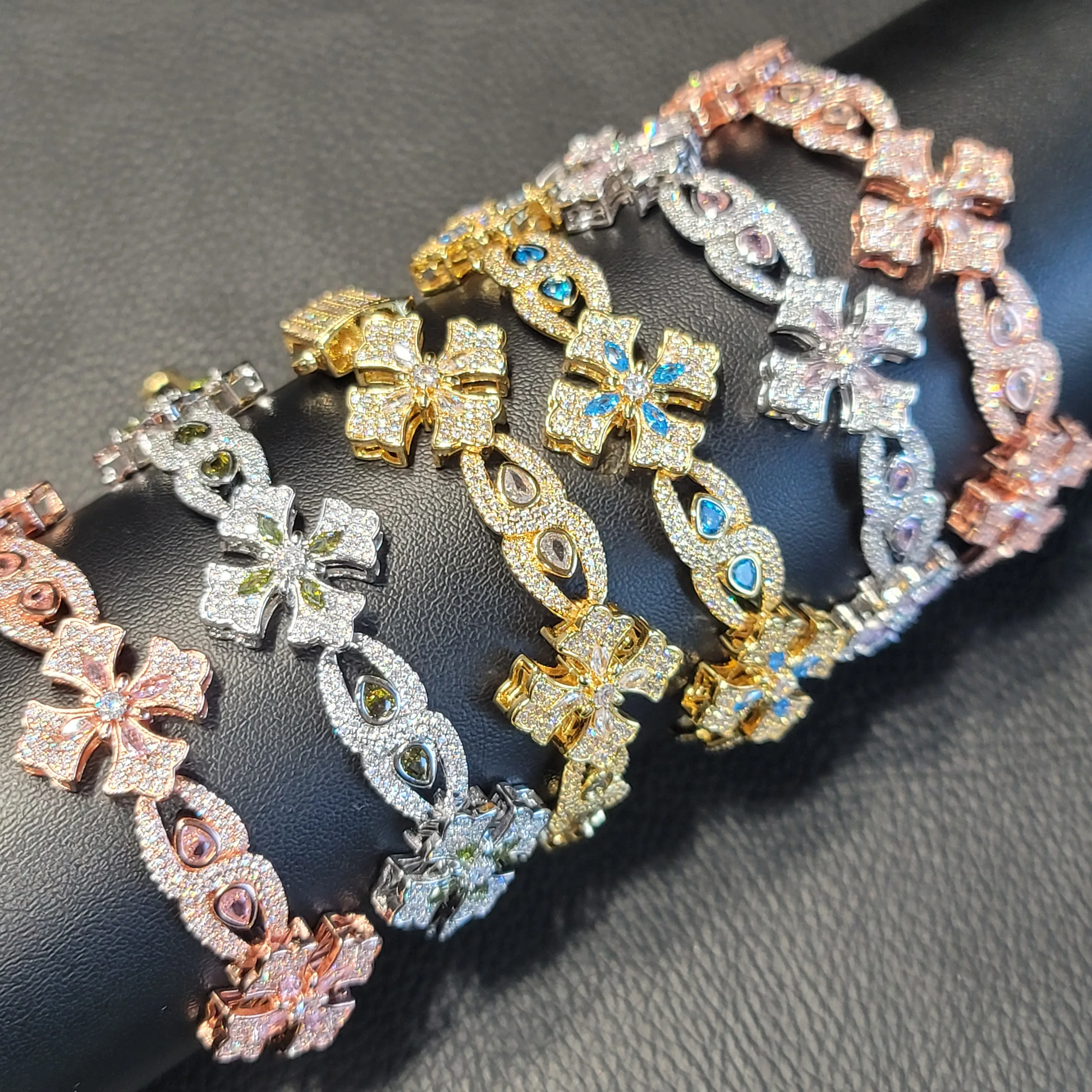 패션 매력적인 십자가 꽃 팔찌 무한 루프 아이 체인 투톤 힙합 주얼리 크리스마스 발렌타인데이 선물 여성용