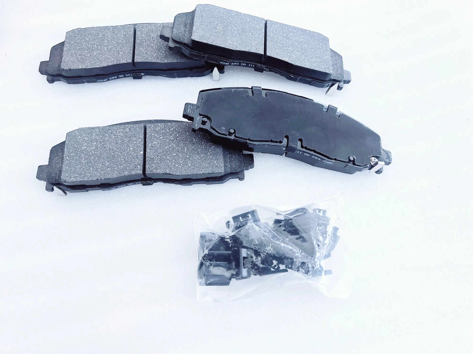 Wrangler Front Brake Pads With Padding 68383243AA, 68456066AB: Suitable For 2018-2023 Wrangler JL, JT, J6