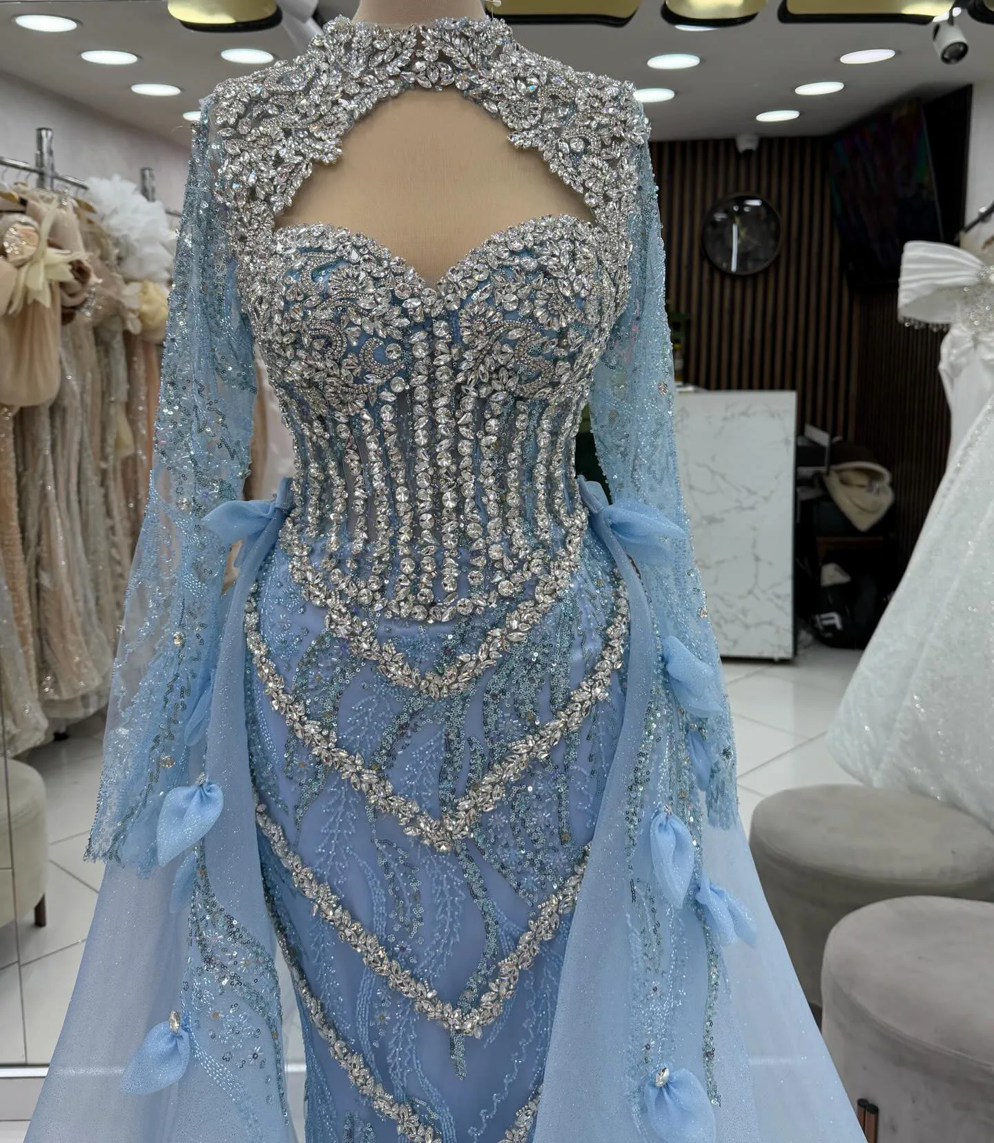 Generous Mermaid Evening Dresses Appliques Crystals Beaded Detachable Train Light Blue Customized Prom Gowns for Formal Occasion