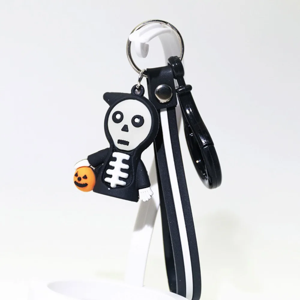 New Cute Funny Halloween Keychain Keyring Car Keychain Accessories Cartoon Silicone Figurine Backpack Pendant Wholesale Kid Gift