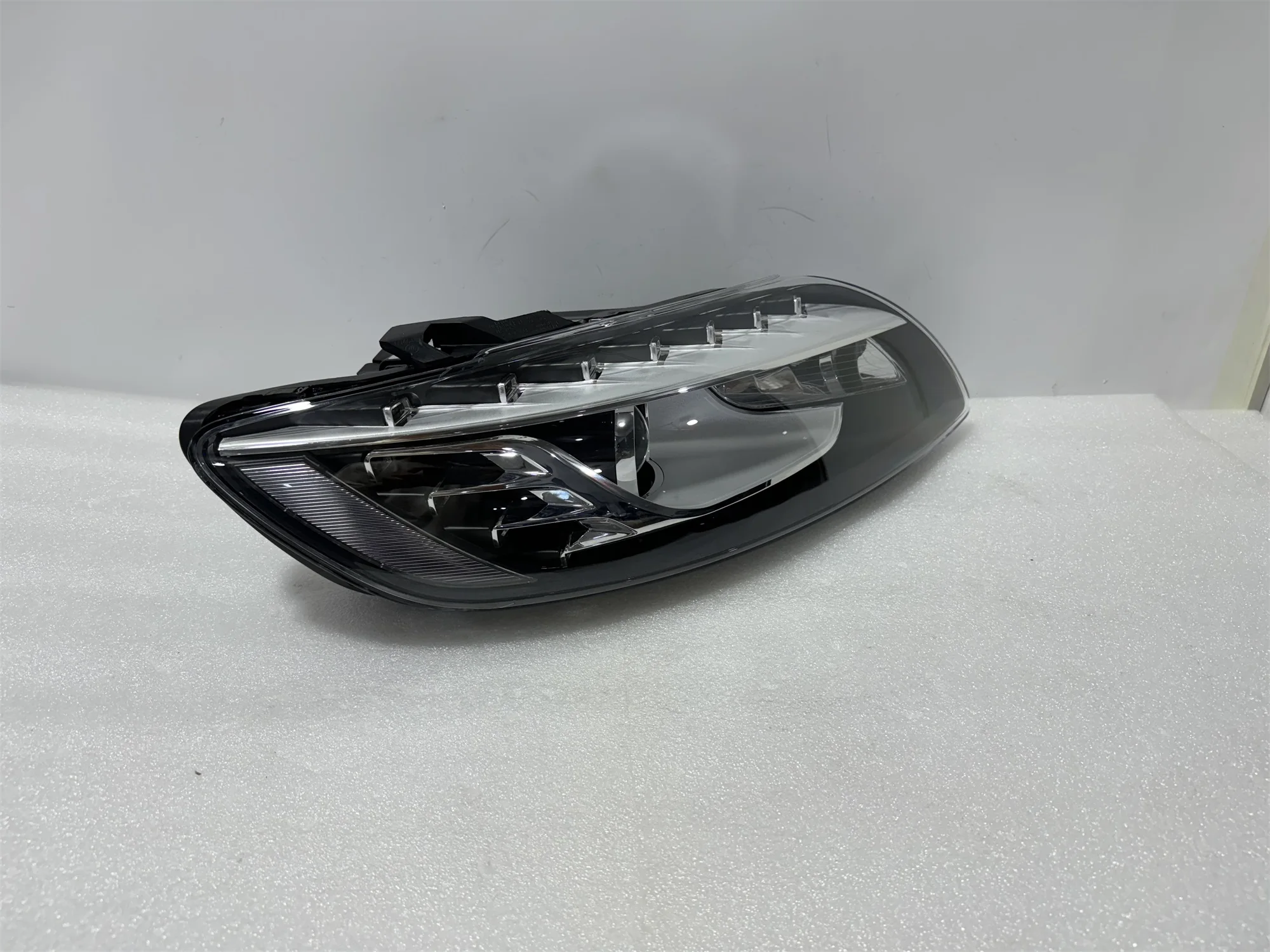 

Factory Hot Selling High Quality Headlights Suitable For Q7 Hernia Headlights 2012-2014 Lighting System Q7 Hernia Head