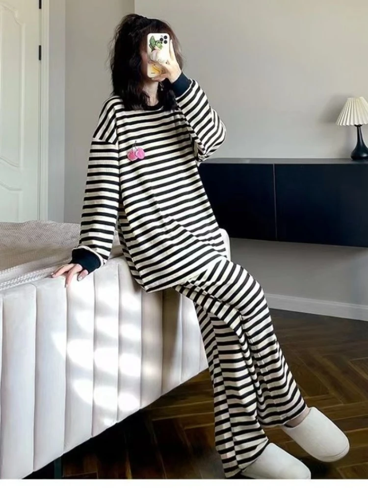 حجم كبير Ins الاتجاه منامة النساء الربيع قوس قزح مخطط فضفاض بأكمام طويلة البلوز بنطلون دعوى طالب عنبر المتسكعون