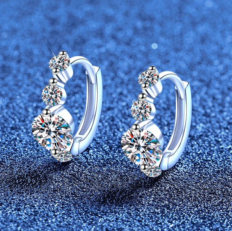 

Platinum PT950 18K Gold Pure Moissanite Super Sparkling Earrings for Women with Full Diamond Inlay, Simple Temperament