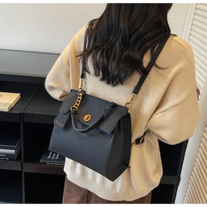 High-end Retro Large-capacity Lightweight Women's Everyday Commuter Backpack