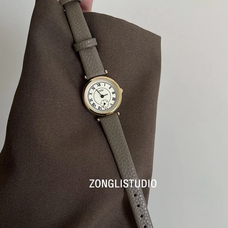 Retro And Artistic Women'S Watch, Round Dial, Exquisite Korean-Style Design, Fashionable Leather Strap, Versatile For Students.
