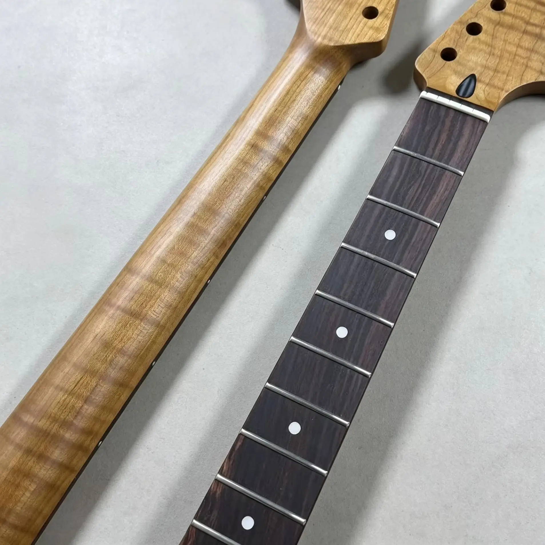 ST Big Headstock Roasted Flame Maple Strat Neck Rosewood Fingerboard Dot Mark ST Electric Guitar Replacement Neck