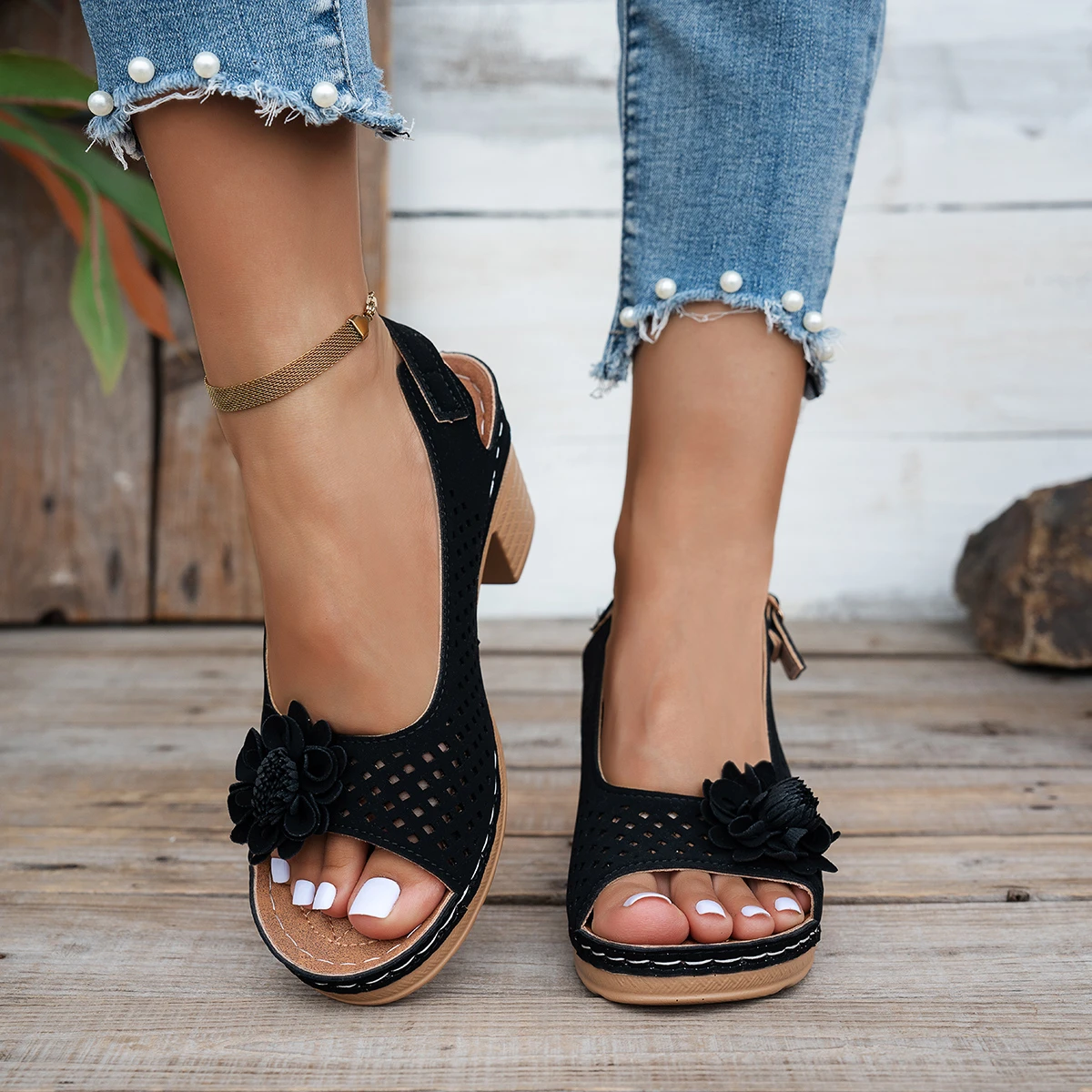 Women's Shoes 2026 Summer Classic Retro One-line Buckle Design High-heeled Sandals Breathable Non-slip Lightweight Sandals