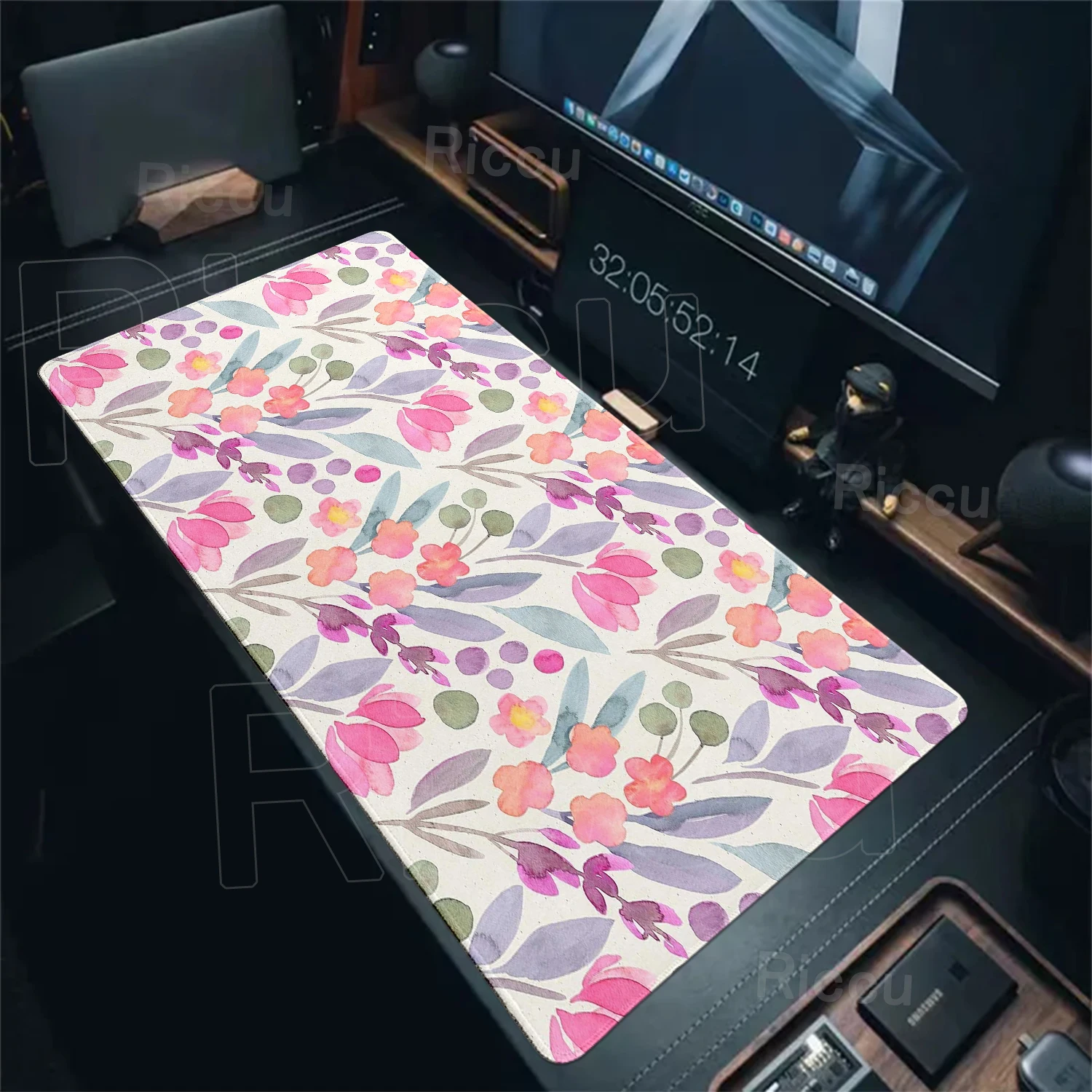 Flower Daisy Print Large Mouse Pad Desk Accessories Game Anti Slip Base Suitable for E-sports Office and Home Decoration Carpet