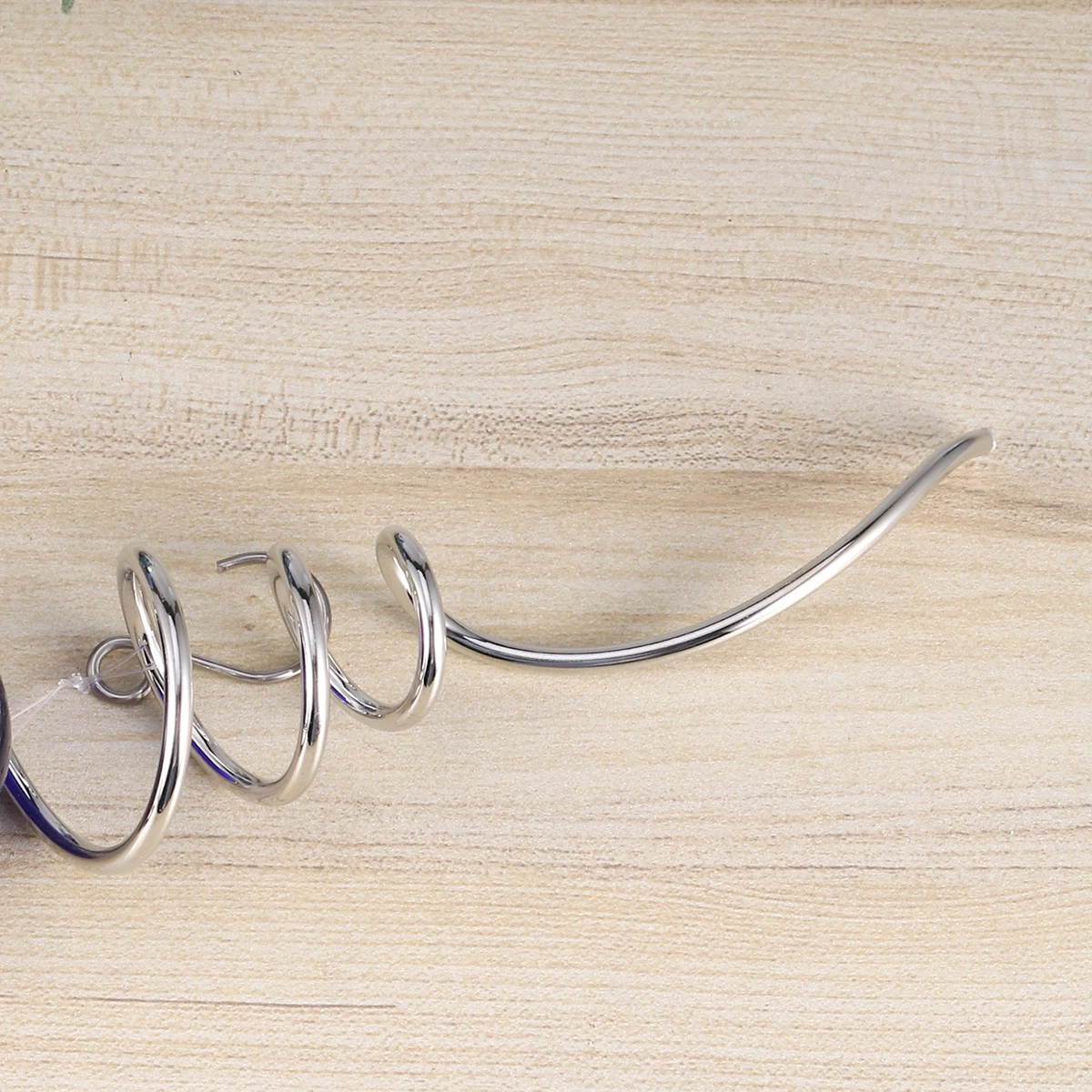 

1Pcs Vision Wind Tail Tornado Crystal Ball Pendant Outdoor Hanging Decor Premium Rotating Wind Turn Design for Garden Yard Home