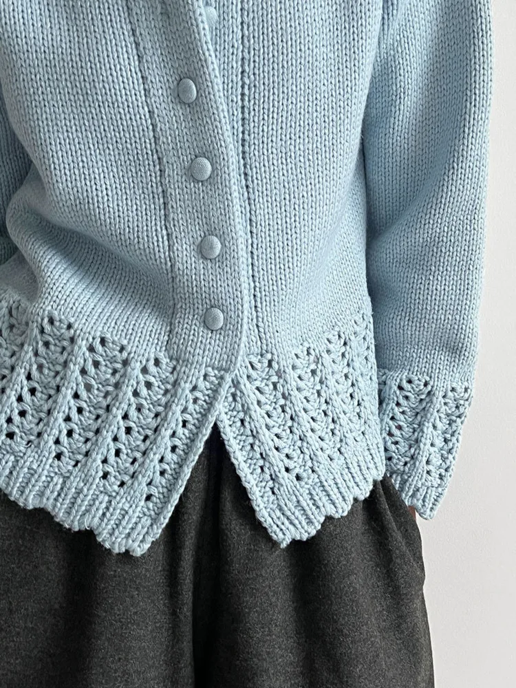 WHTREND Aushöhlen Pullover Spitze Gestrickte Rundhals Einfarbig Einreiher Strickjacke Herbst Winter Neue Abnehmen Top WH1795