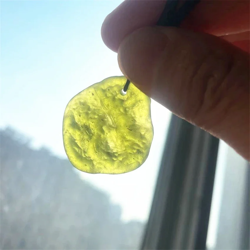Hot Sale A++ Natural Moldavite green aerolites crystal stone pendant energy apotropaic  free rope Unique Necklace