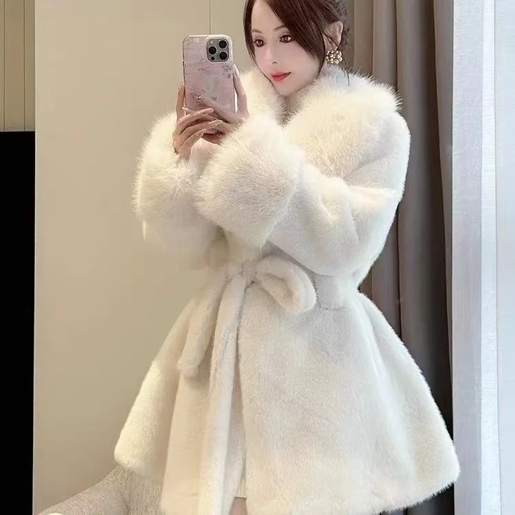 2025 Winter New Fur Coat High-End Feel Mink Fur Jacket Women Fashion Comfortable Warm Tie Waist Loose Mid-Length Fur Coat Female