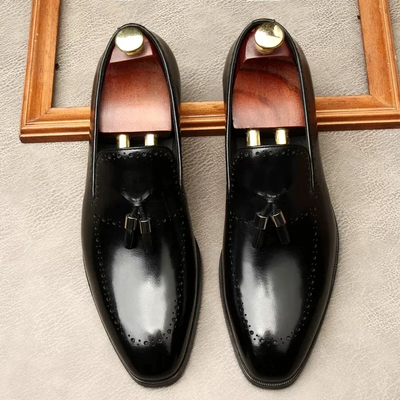 HNXC Fashion Casual Men Luxury Dress Shoe Genuine Leather Round Head Slip On Formal Wedding Tassel Loafers Men Black Oxford Shoe