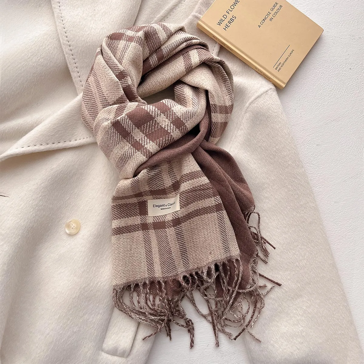 New Women Winter Designer Scarf Luxury Fashion Warm Long Scarves Tassel Shawl Cashmere Imitation Home Wraps for Men Accessories