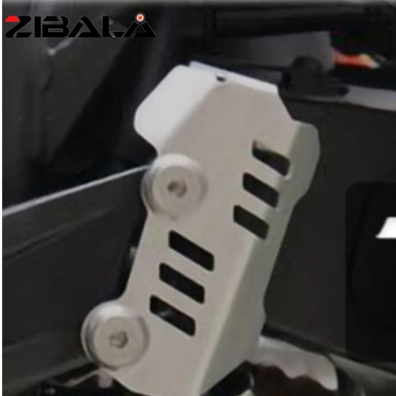 

For Honda NT1100 2021 2022 nt1100 DCT 2023-2024 Motorcycle CNC Rear Brake Fluid Reservoir Cover Guard Oil Cup Protector NT1100